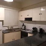 2 Bedroom In Makenzi アパート