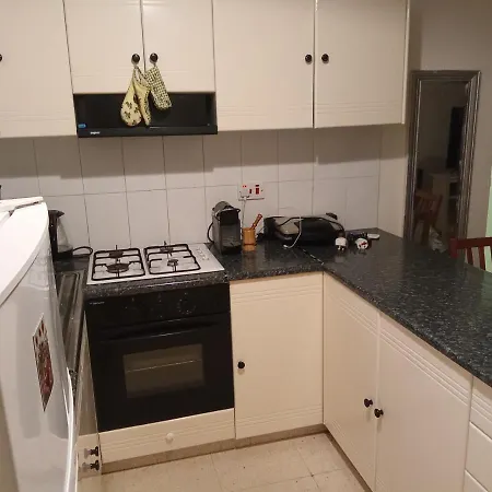 2 Bedroom In Makenzi لارنكا