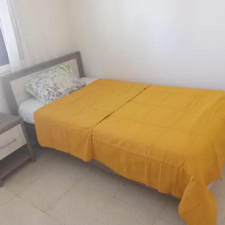 Апартаменти 2 Bedroom In Makenzi *