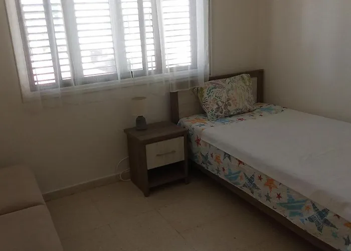 2 Bedroom In Makenzi Lägenhet