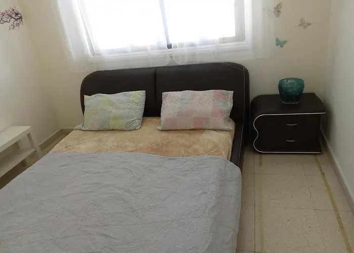 2 Bedroom In Makenzi * לרנקה