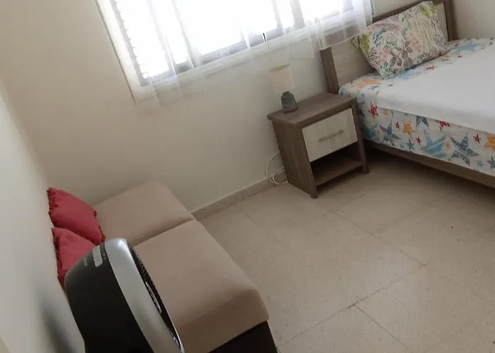 2 Bedroom In Makenzi דירה *