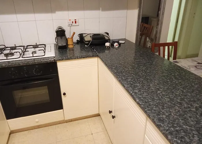 Апартаменти 2 Bedroom In Makenzi Ларнака