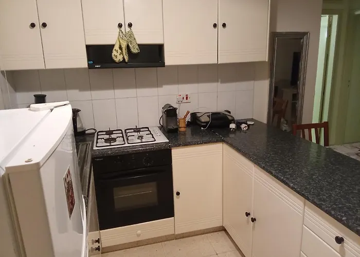 2 Bedroom In Makenzi Ларнака