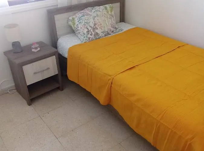 2 Bedroom In Makenzi *