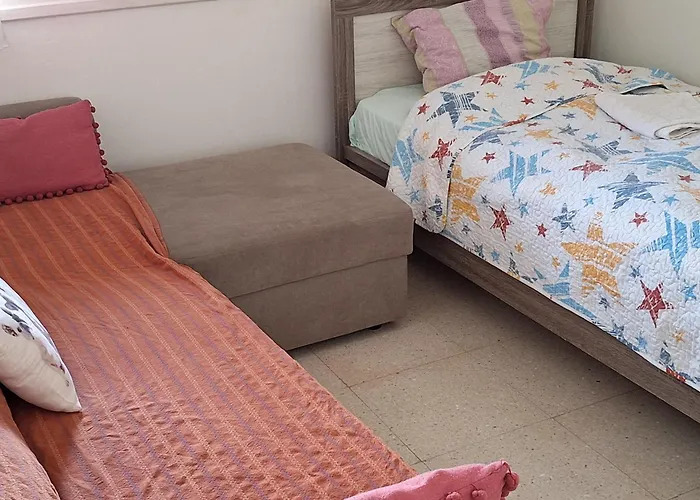 2 Bedroom In Makenzi