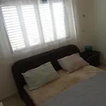 2 Bedroom In Makenzi Lägenhet *